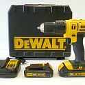 Аккумуляторная ударная дрель-шуруповерт DeWALT DCD 776 S2